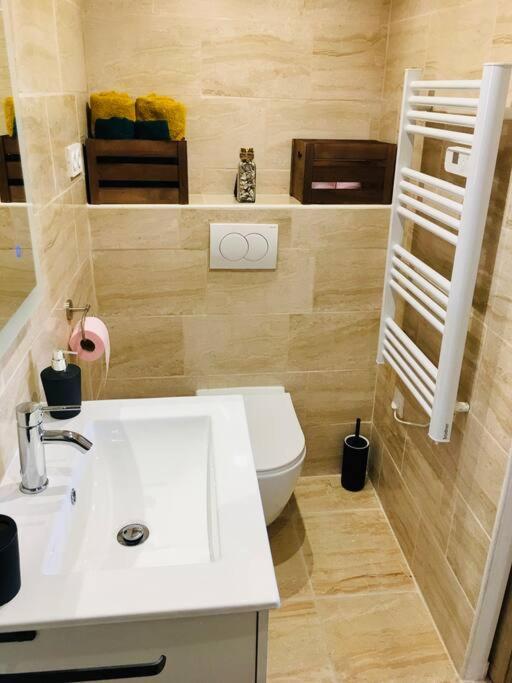Bleu Lavande 1 - Appartement Cosy Ambiance Village Istres Ngoại thất bức ảnh
