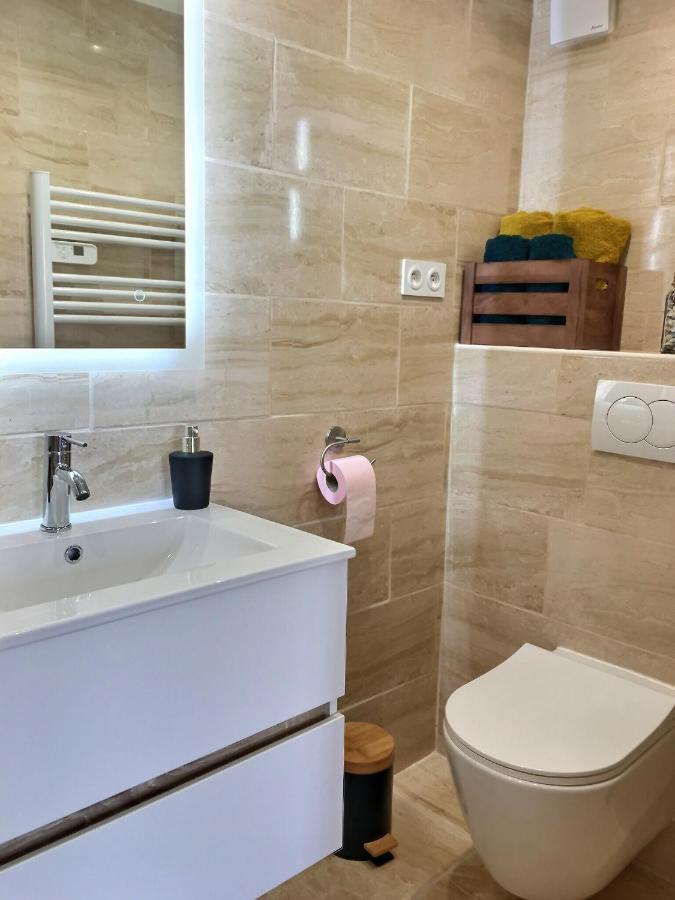 Bleu Lavande 1 - Appartement Cosy Ambiance Village Istres Ngoại thất bức ảnh